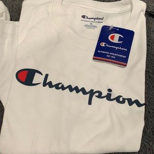 NWT - Champion Kids Short sleeve tee - Size kids X-Large
